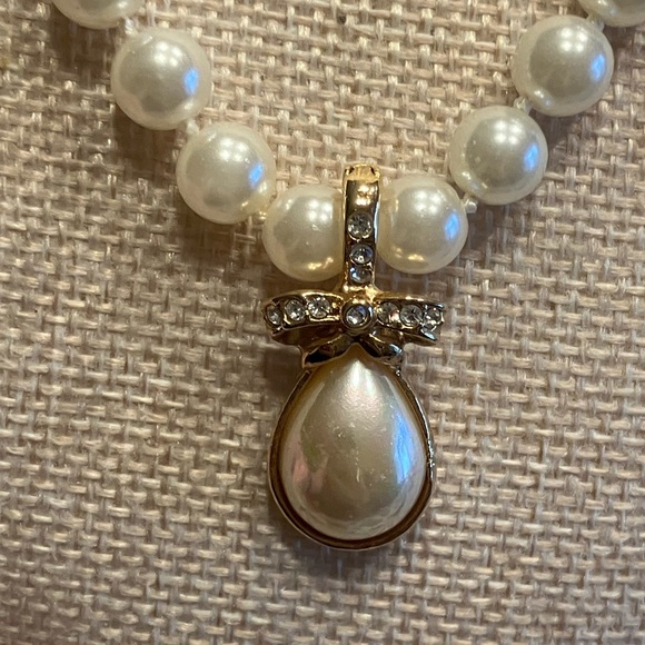 ROMAN SIGNED GLASS PEARLS WITH BEAUTIFUL PENDANT - Picture 5 of 16